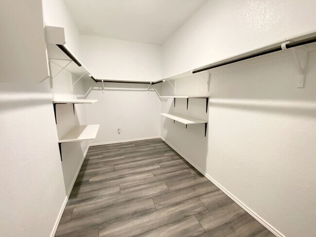 Building Photo - 15016 Upland Willow Rd