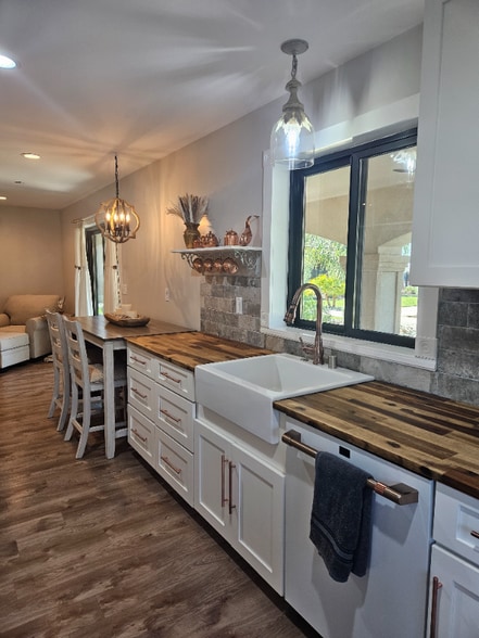 Building Photo - 24375 Leadstone Dr