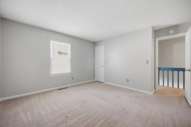 Building Photo - 944 Gas Light Ln