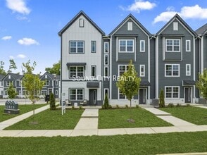 Building Photo - 700 N Dupont Ave