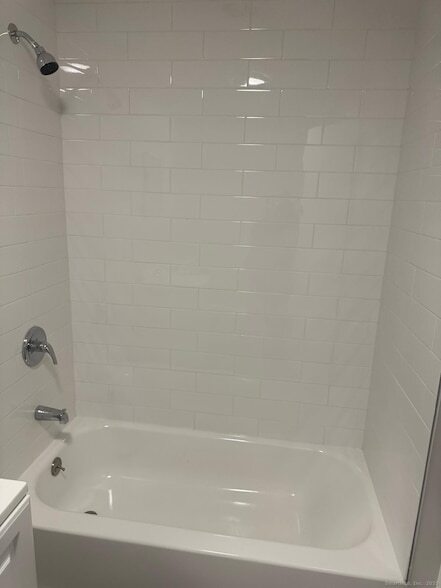 Building Photo - 422 Lafayette St