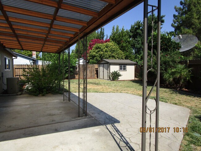 Building Photo - 185 Richard Pl