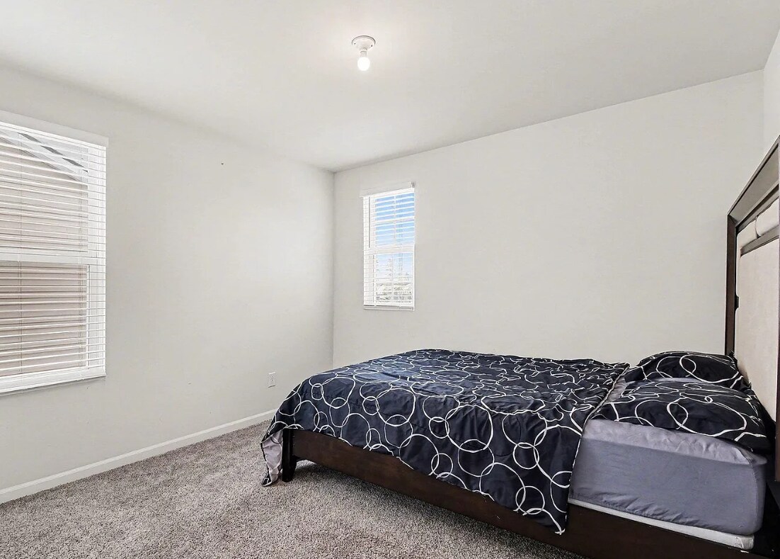 Building Photo - 49772 Shoreline Dr