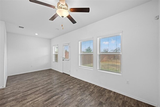 Building Photo - 15216 Spruce Frost Cv