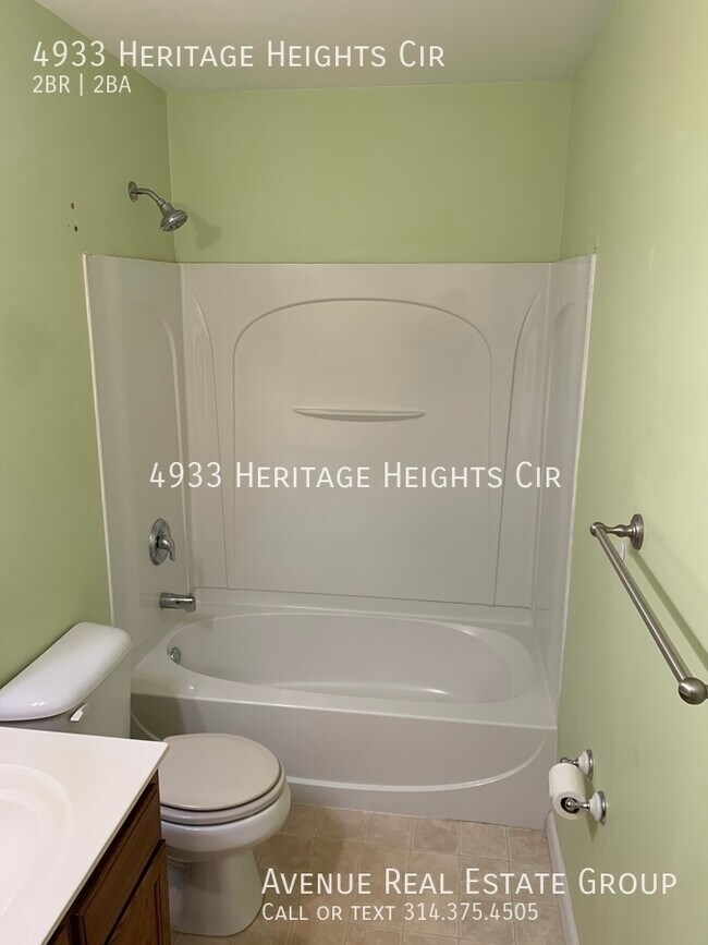 Building Photo - Beautiful 2 Bedroom