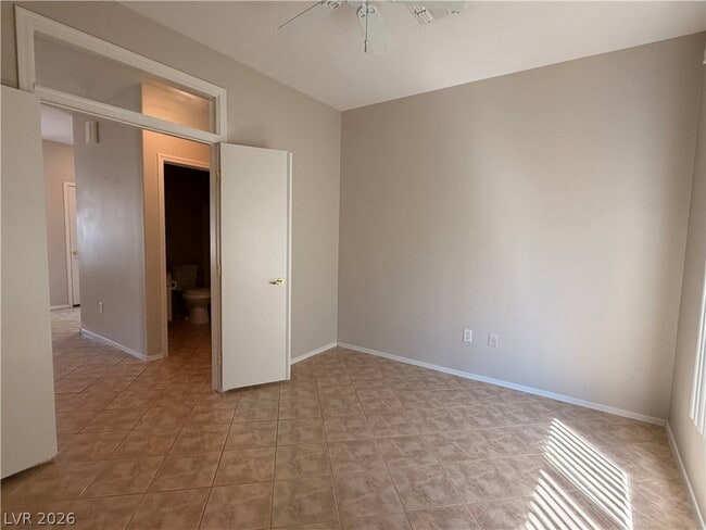 Building Photo - 2523 Romanza Rd