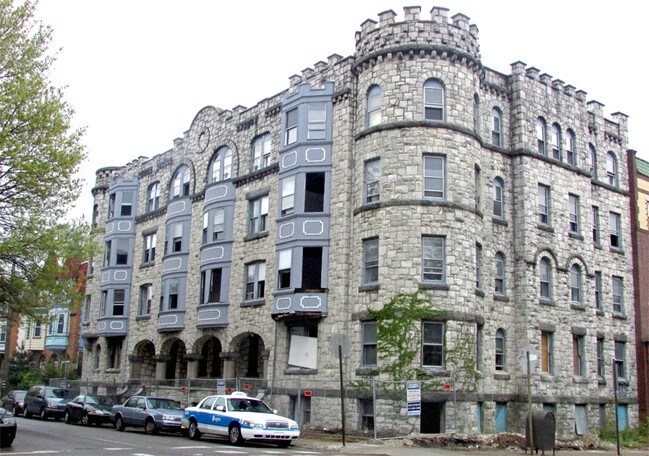Primary Photo - Sedgley Apartments