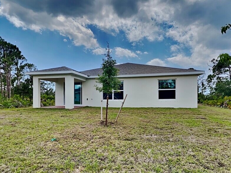 Building Photo - 3522 Gillot Blvd