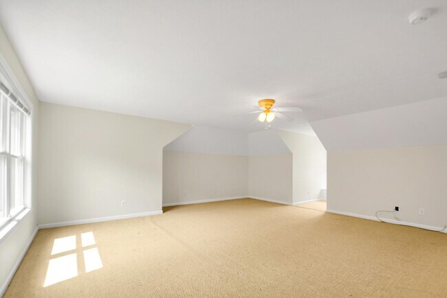 Building Photo - 1400 Slayden Wood Rd