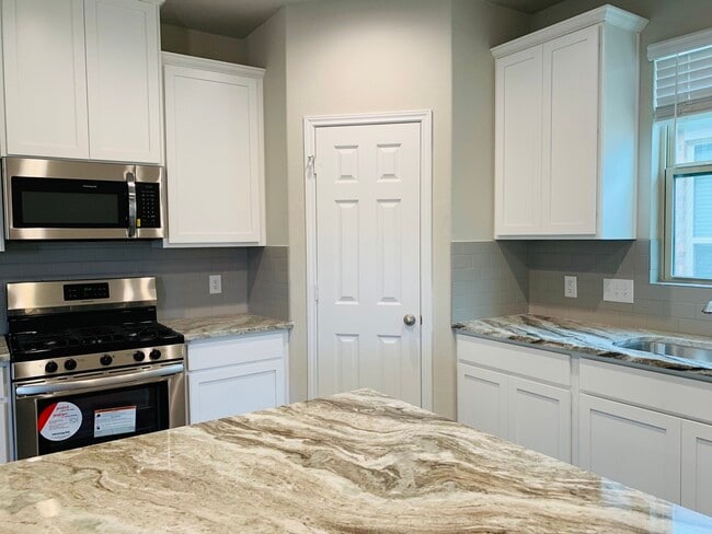 Building Photo - 17727 Chartertree Ln