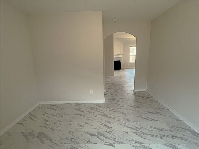 Building Photo - 96 Jessica Dr