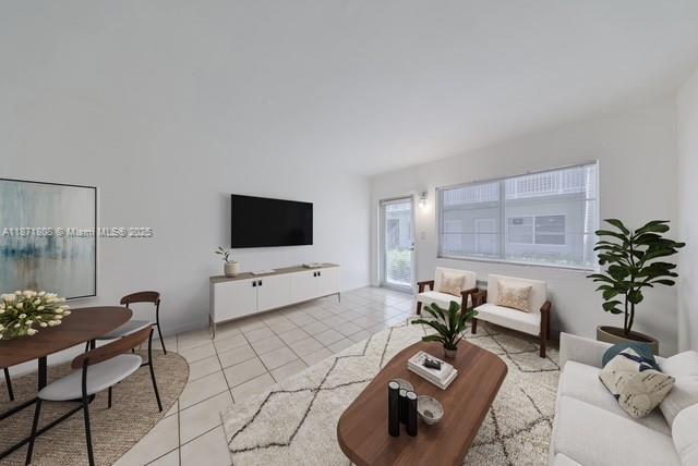 Building Photo - 6930 Rue Versailles Dr