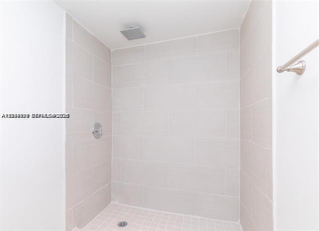 Building Photo - 13499 Biscayne Blvd
