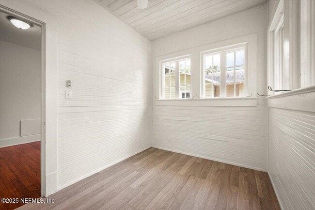 Building Photo - 3971 Boone Park Ave