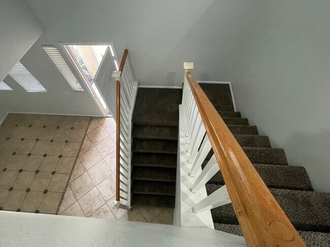 Building Photo - 1974 Arroyo Viejo Dr