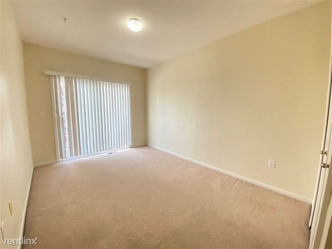 Building Photo - 1045 Maiden Ln