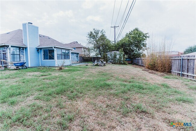 Building Photo - 2314 Skipcha Dr