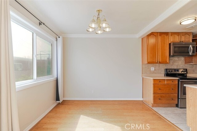 Building Photo - 1344 N Martel Ave