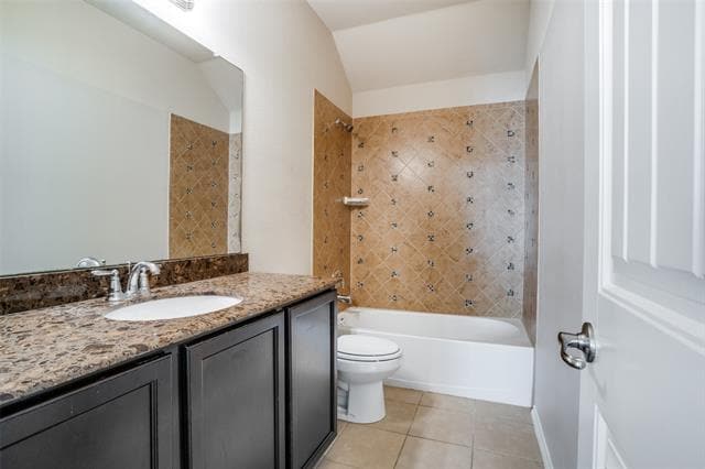 Building Photo - 209 Red Hawk Pl