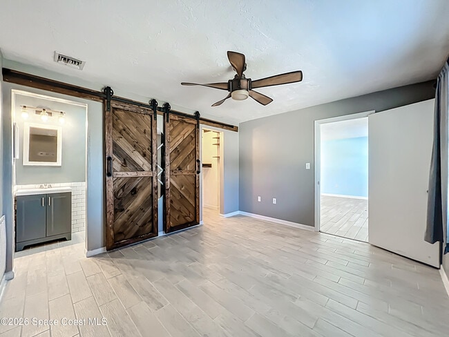 Building Photo - 2140 Emerald Ct