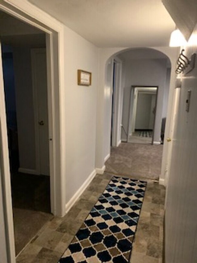 Building Photo - 732 Avenue F