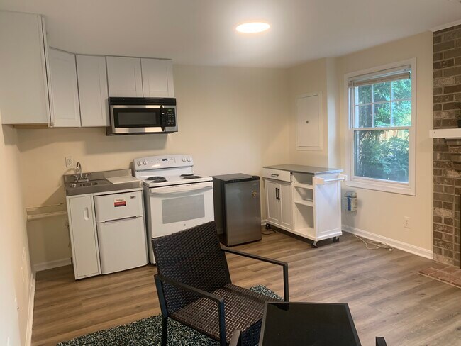 Building Photo - 7536 Westlake Ter