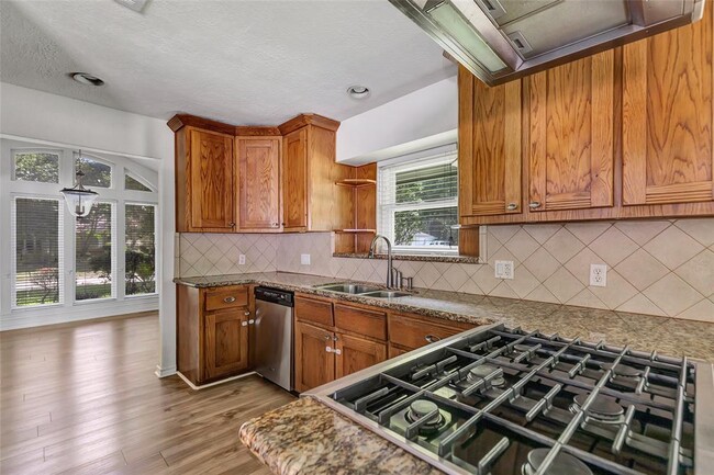 Building Photo - 7703 Pine Cup Dr