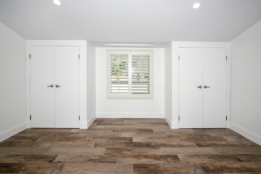 Bedroom 3 - 562 W 18th St