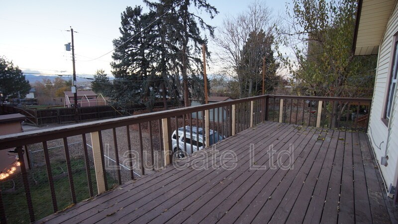 Building Photo - 3717 S Cherokee St