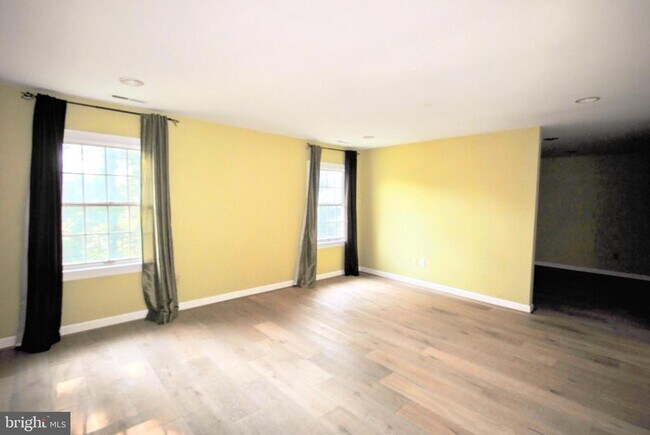 Building Photo - 1506 Chain Bridge Ct