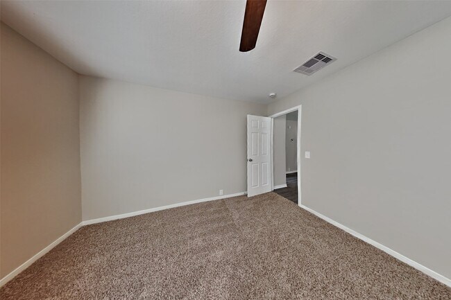 Building Photo - 11810 Skydale Dr