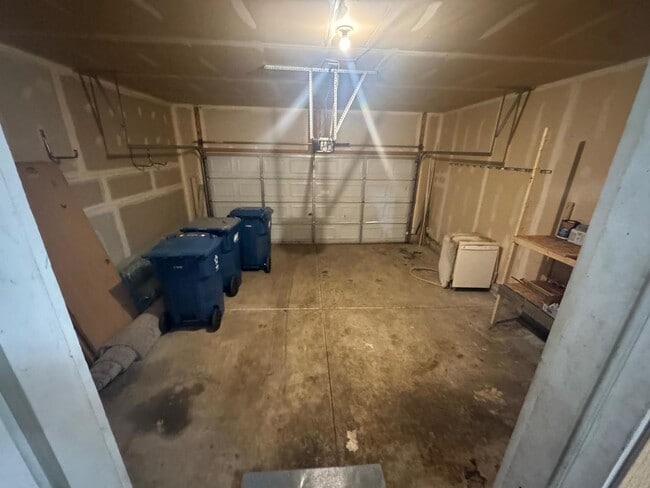 Building Photo - 655 Winston Dr