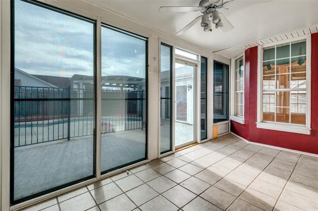 Building Photo - 1400 Endicott Dr