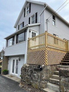 Building Photo - 14 Cherry St