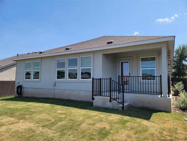Building Photo - 2008 Peach Pt Ln