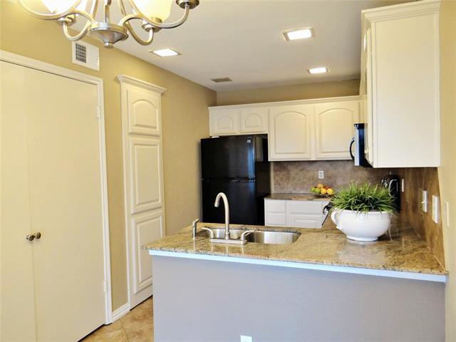 Building Photo - 517 Ranch Trail