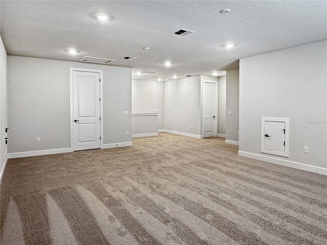 Building Photo - 15209 Willow Ridge Dr