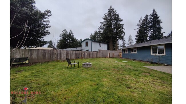 Building Photo - 910 Gregory Way SE