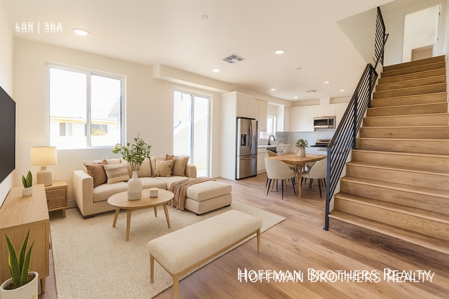 Building Photo - 4507 1/4 W 18th St