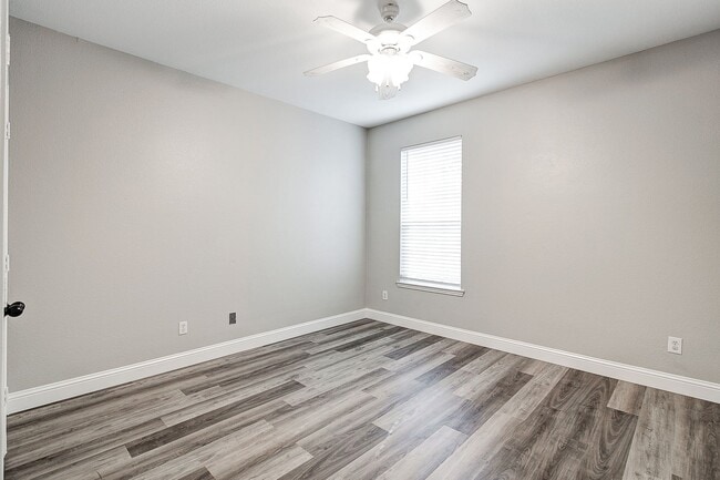 Building Photo - Serenity on the Greenbelt in Stonebridge Ranch