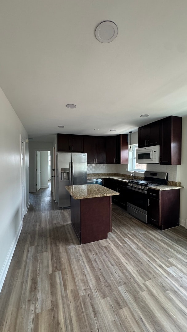 Building Photo - 8161 Enger Ln