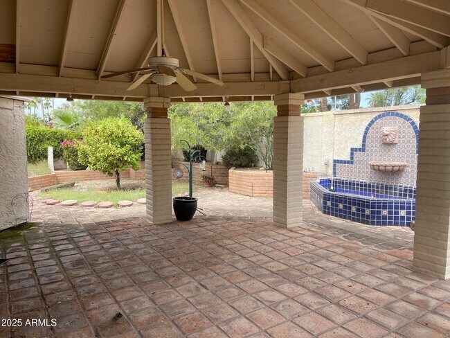 Building Photo - 8502 E San Bernardo Dr