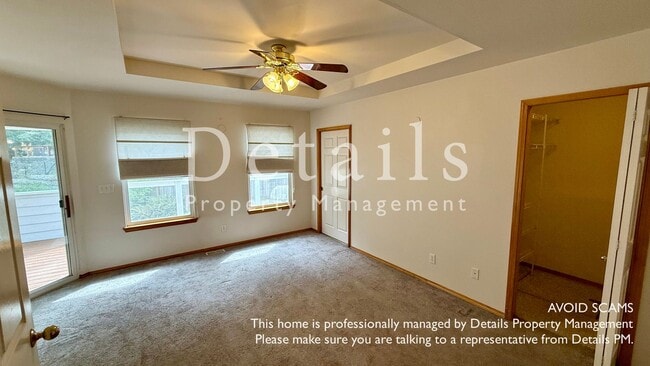 Building Photo - 140 NE Teri Ct