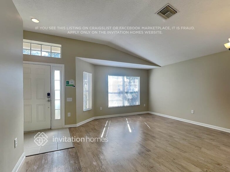 Building Photo - 7827 Outerbridge St