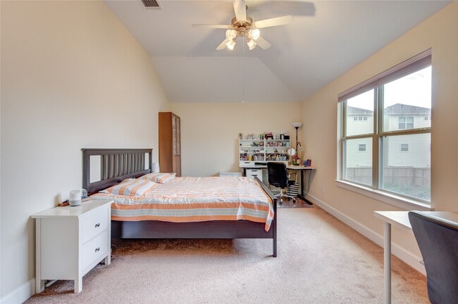 Building Photo - 3707 Main Poplar Dr