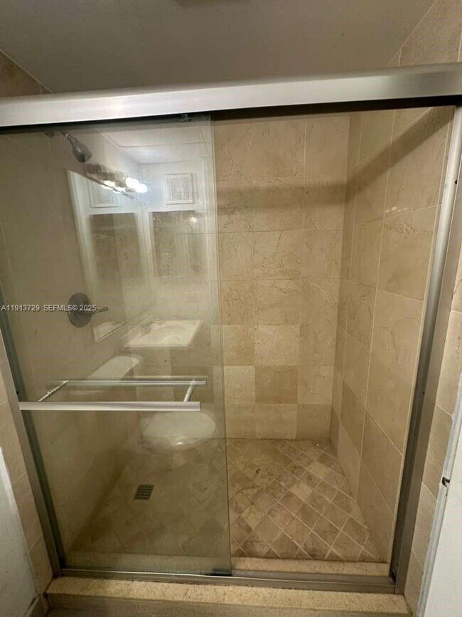 Building Photo - 8290 Lake Dr