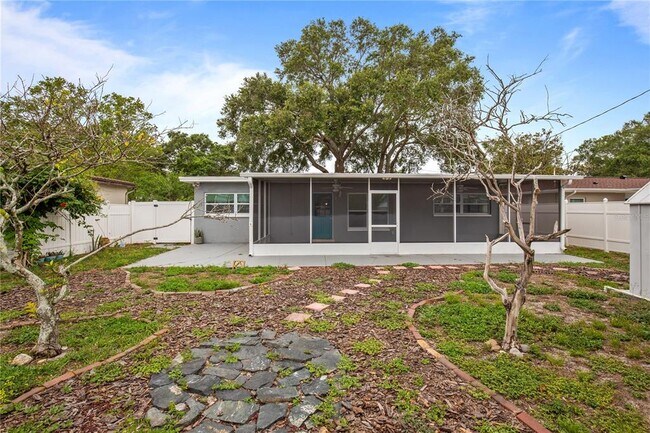 Building Photo - 29737 Seacol St