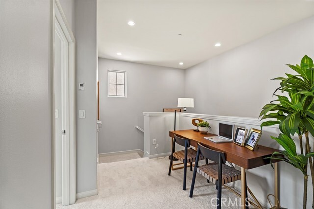 Building Photo - 111 Thornhurst
