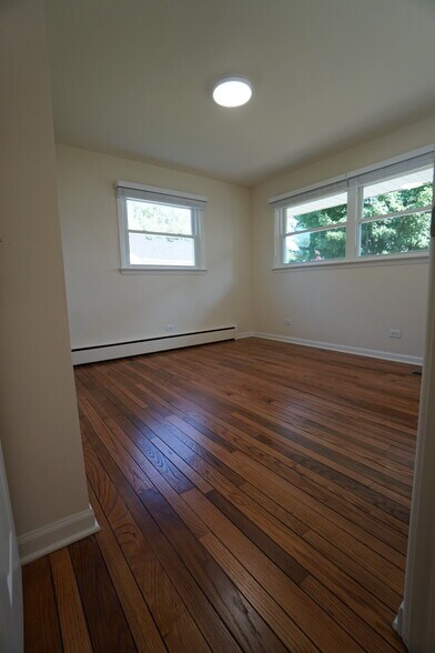 Building Photo - 28W383 Behrs Circle Dr S