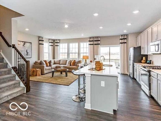 Building Photo - 7010 Sunstone Pl